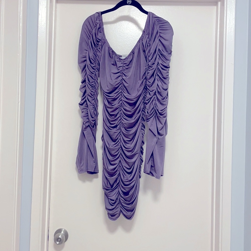 Sorella ruched bell sleeve dress - Picture 3 of 3